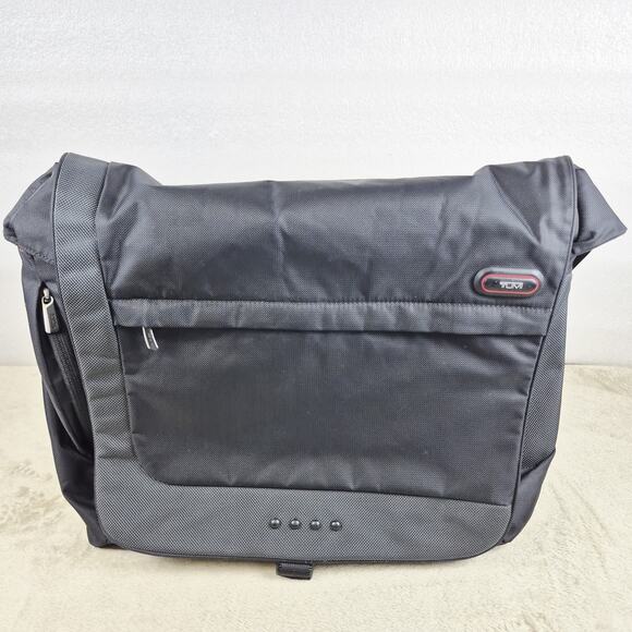 TUMI T-TECH 16” EXPANDABLE MESSENGER LAPTOP NYLON SHOULDER BLACK BAG 5112D - Picture 1 of 16